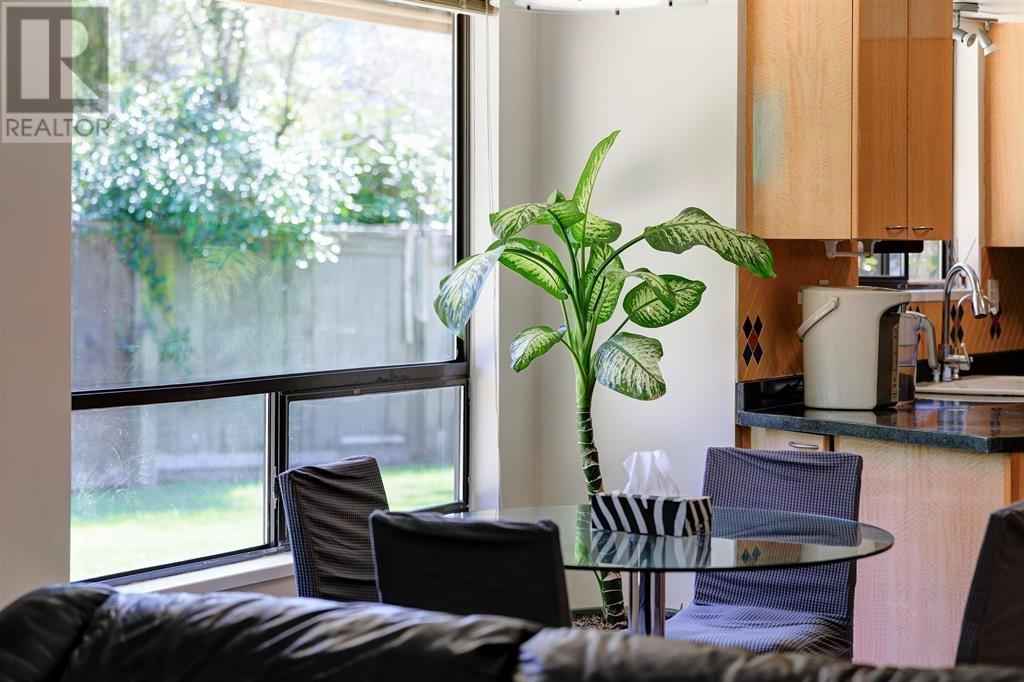 5084 Topaz Place, Richmond, British Columbia  V7C 4Z4 - Photo 6 - R2818583