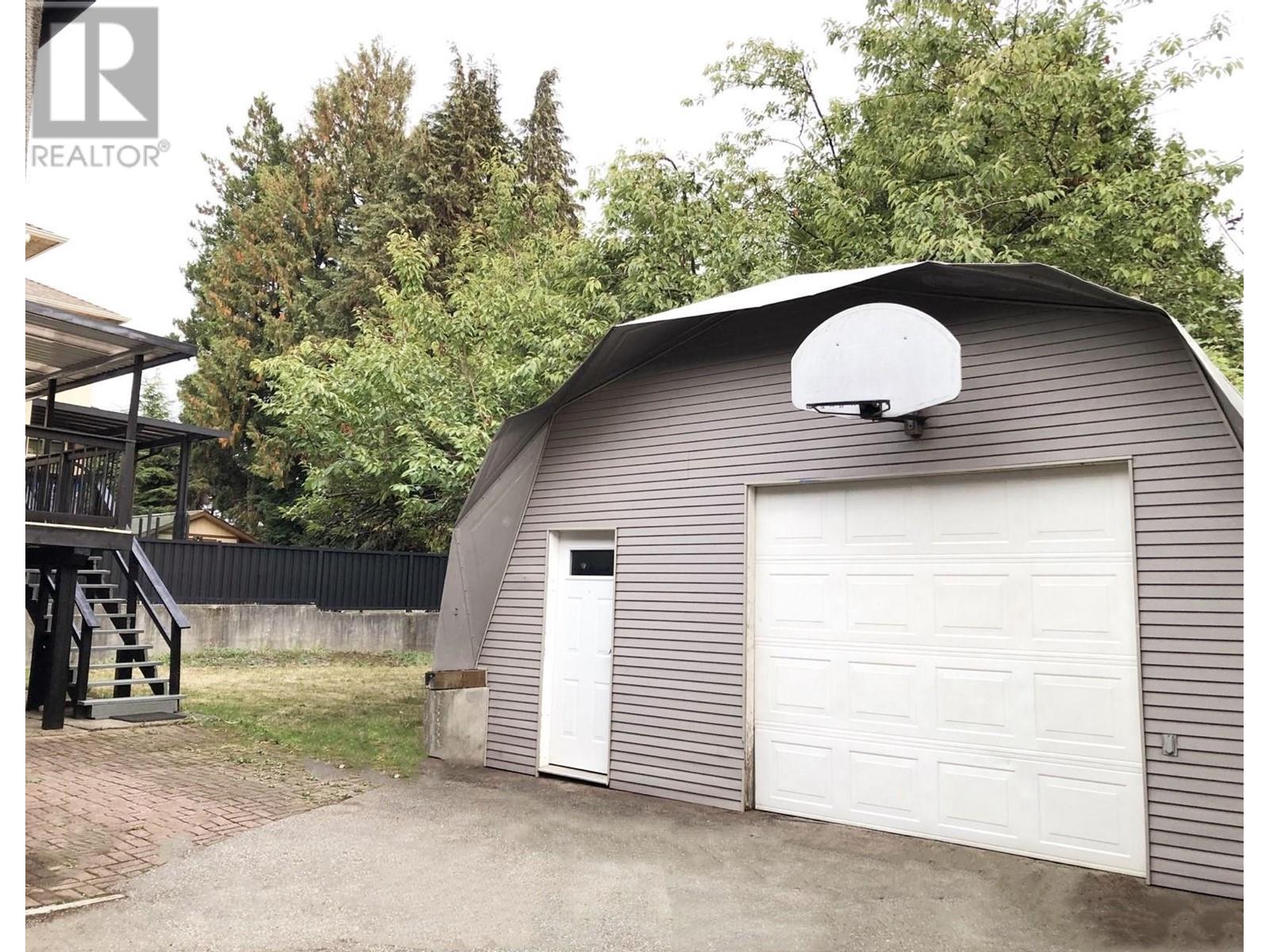 1860 Regan Avenue, Coquitlam, British Columbia  V3J 3B9 - Photo 4 - R2817858