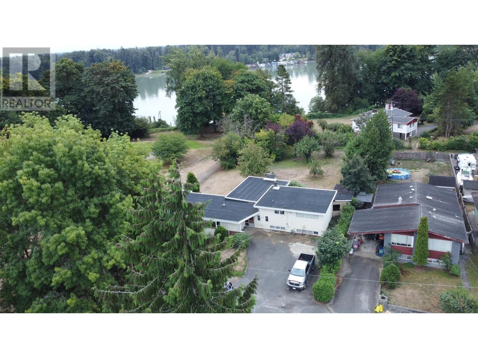 20758 113 Avenue, Maple Ridge, British Columbia  V2X 1E7 - Photo 3 - R2815691