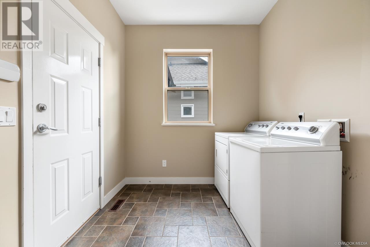 47 Maple Drive, Port Moody, British Columbia  V3H 5M8 - Photo 15 - R2817839