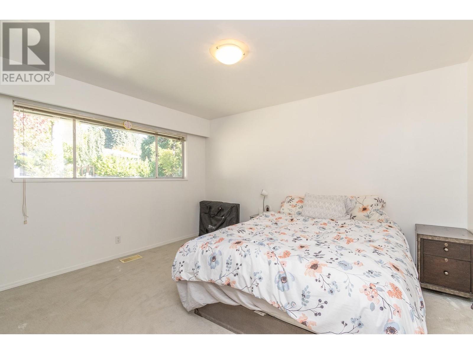 929 Hartford Place, North Vancouver, British Columbia  V7H 2J8 - Photo 11 - R2816652