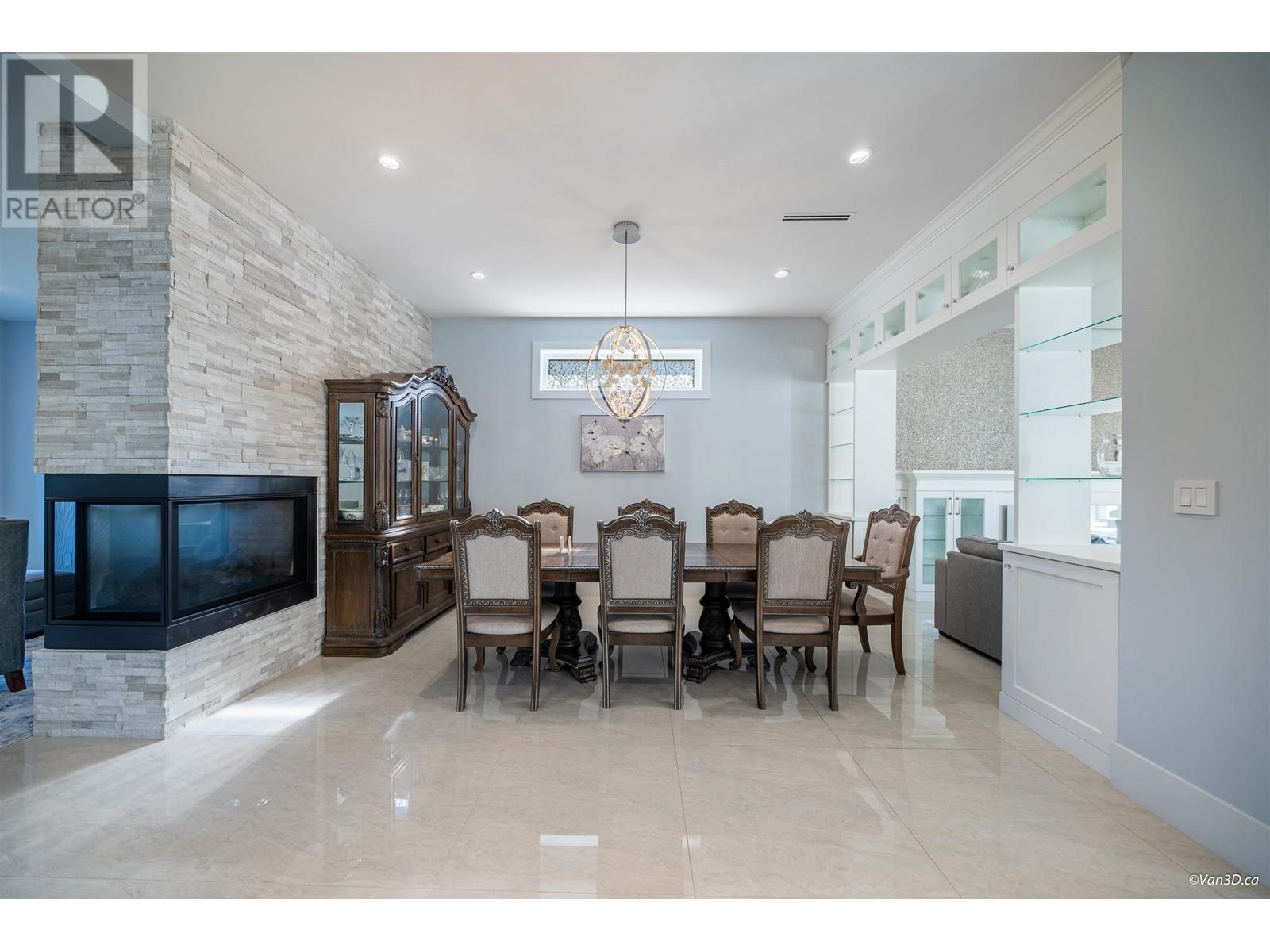 656 Blue Mountain Street, Coquitlam, British Columbia  V3J 4R6 - Photo 6 - R2818344