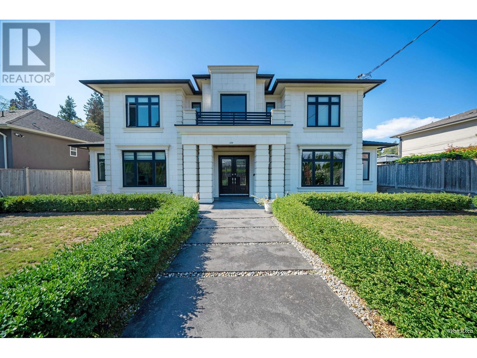 656 BLUE MOUNTAIN STREET, coquitlam, British Columbia