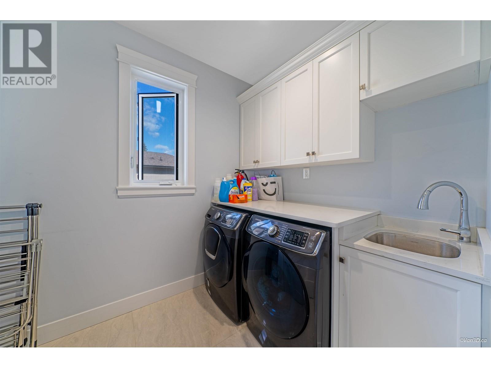 656 Blue Mountain Street, Coquitlam, British Columbia  V3J 4R6 - Photo 38 - R2818344
