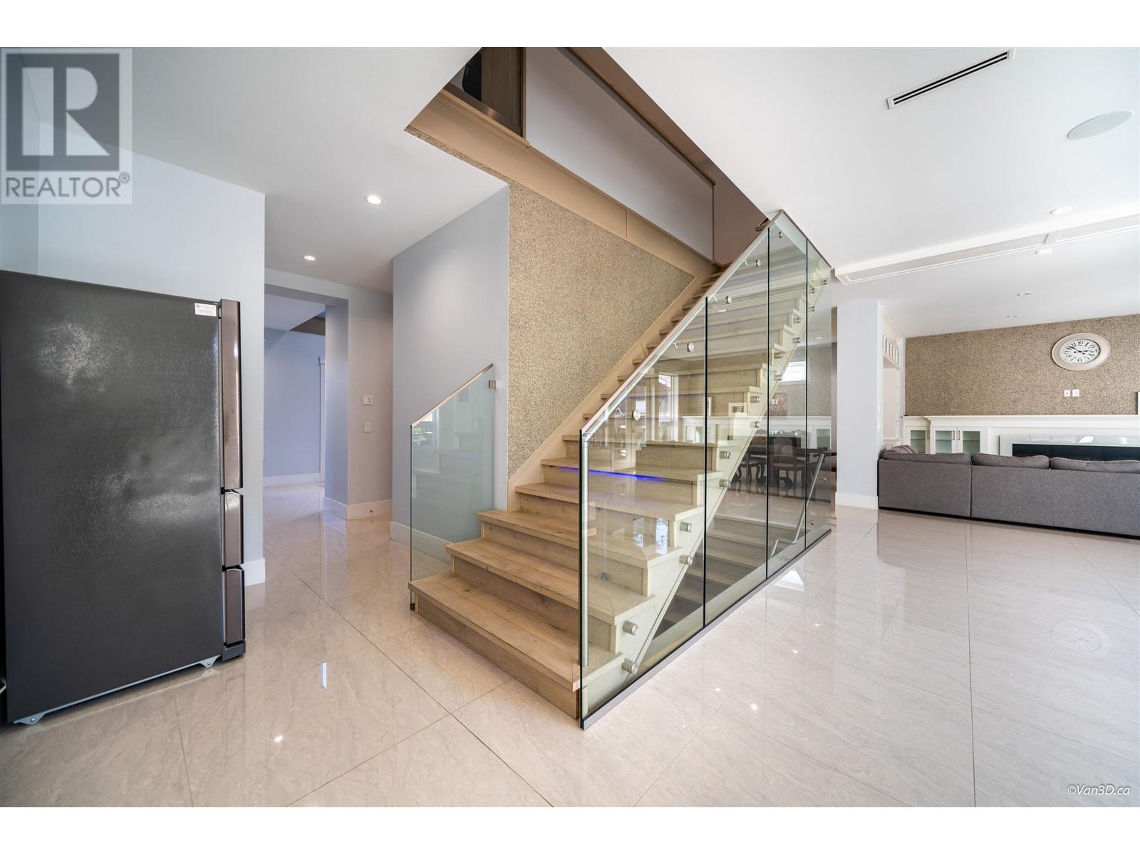 656 Blue Mountain Street, Coquitlam, British Columbia  V3J 4R6 - Photo 18 - R2818344