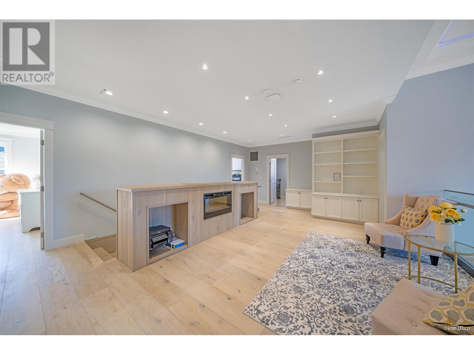 656 Blue Mountain Street, Coquitlam, British Columbia  V3J 4R6 - Photo 19 - R2818344