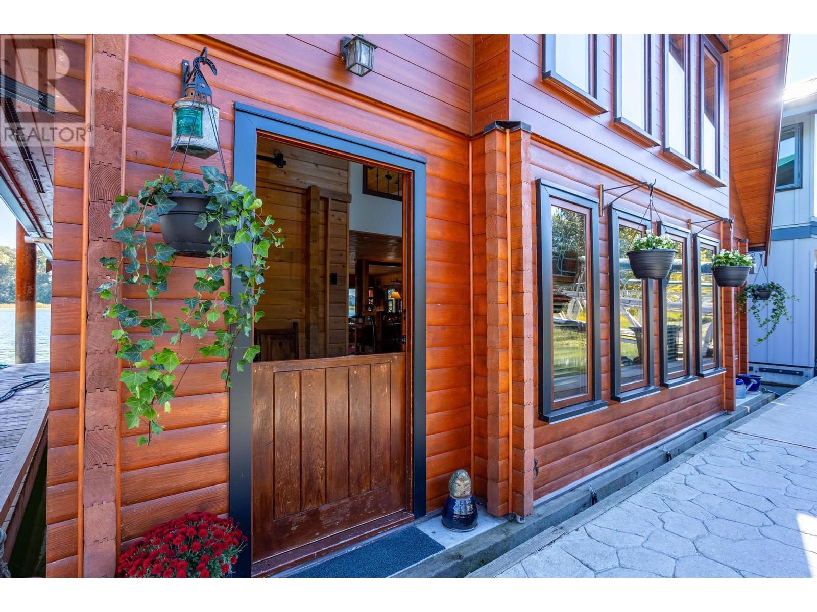 13 700 SOUTH DYKE ROAD, new westminster, British Columbia