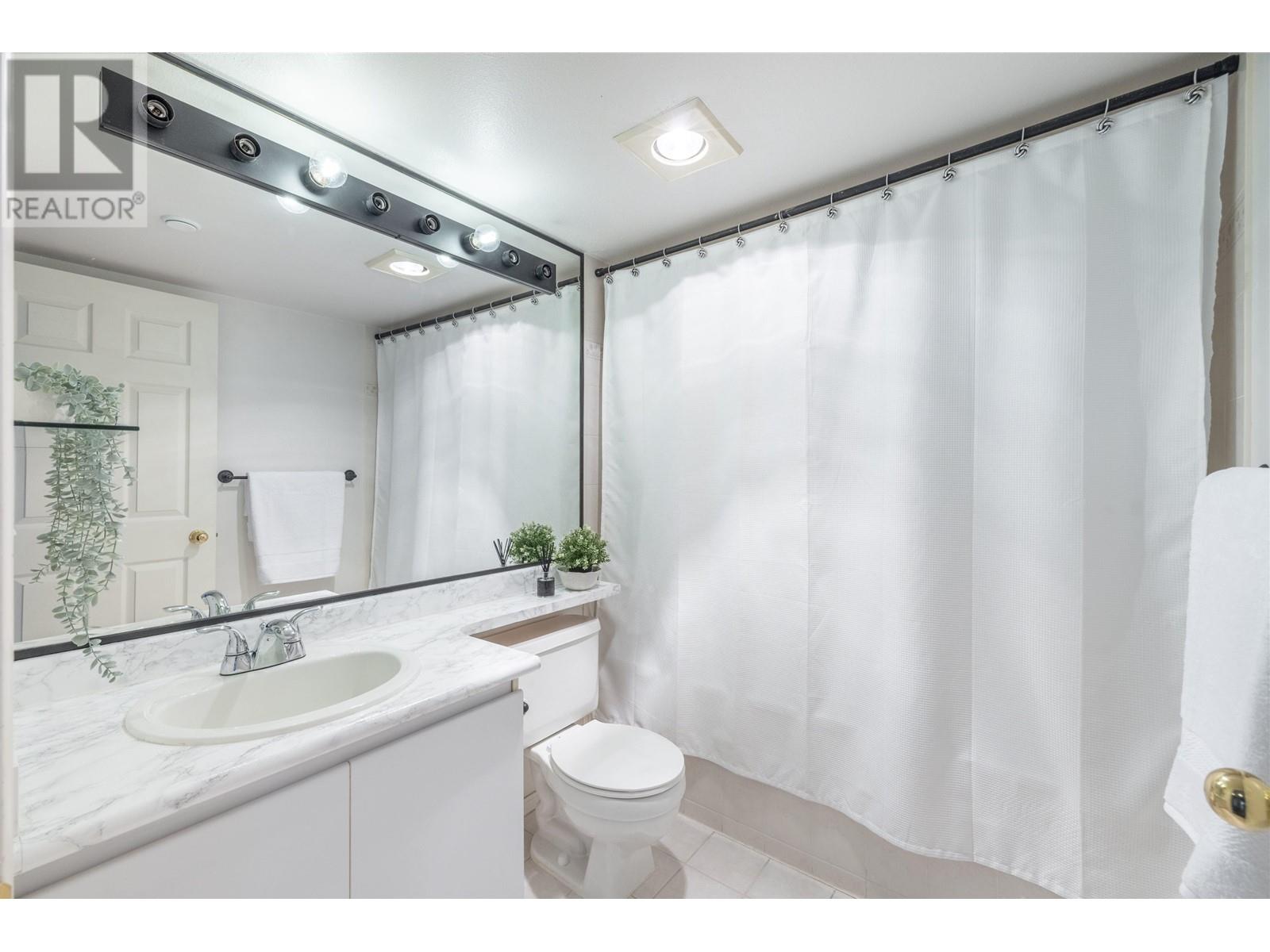 704 1199 Eastwood Street, Coquitlam, British Columbia  V3B 7W7 - Photo 22 - R2818263