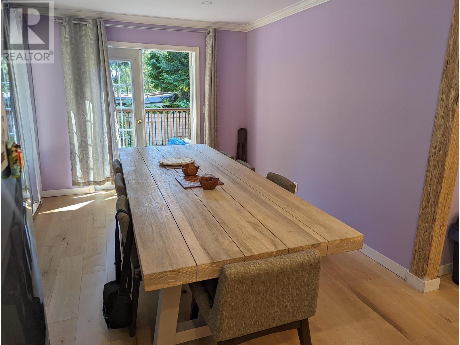 894 North Road, Gibsons, British Columbia  V0N 1V7 - Photo 13 - R2818632