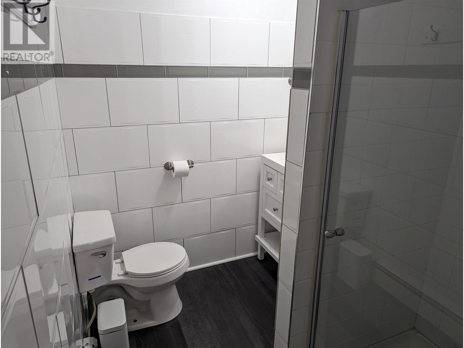 894 North Road, Gibsons, British Columbia  V0N 1V7 - Photo 21 - R2818632