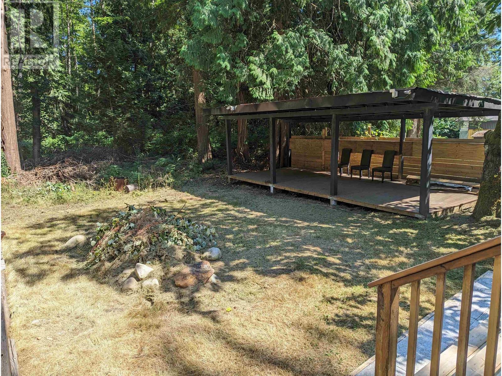 894 North Road, Gibsons, British Columbia  V0N 1V7 - Photo 7 - R2818632