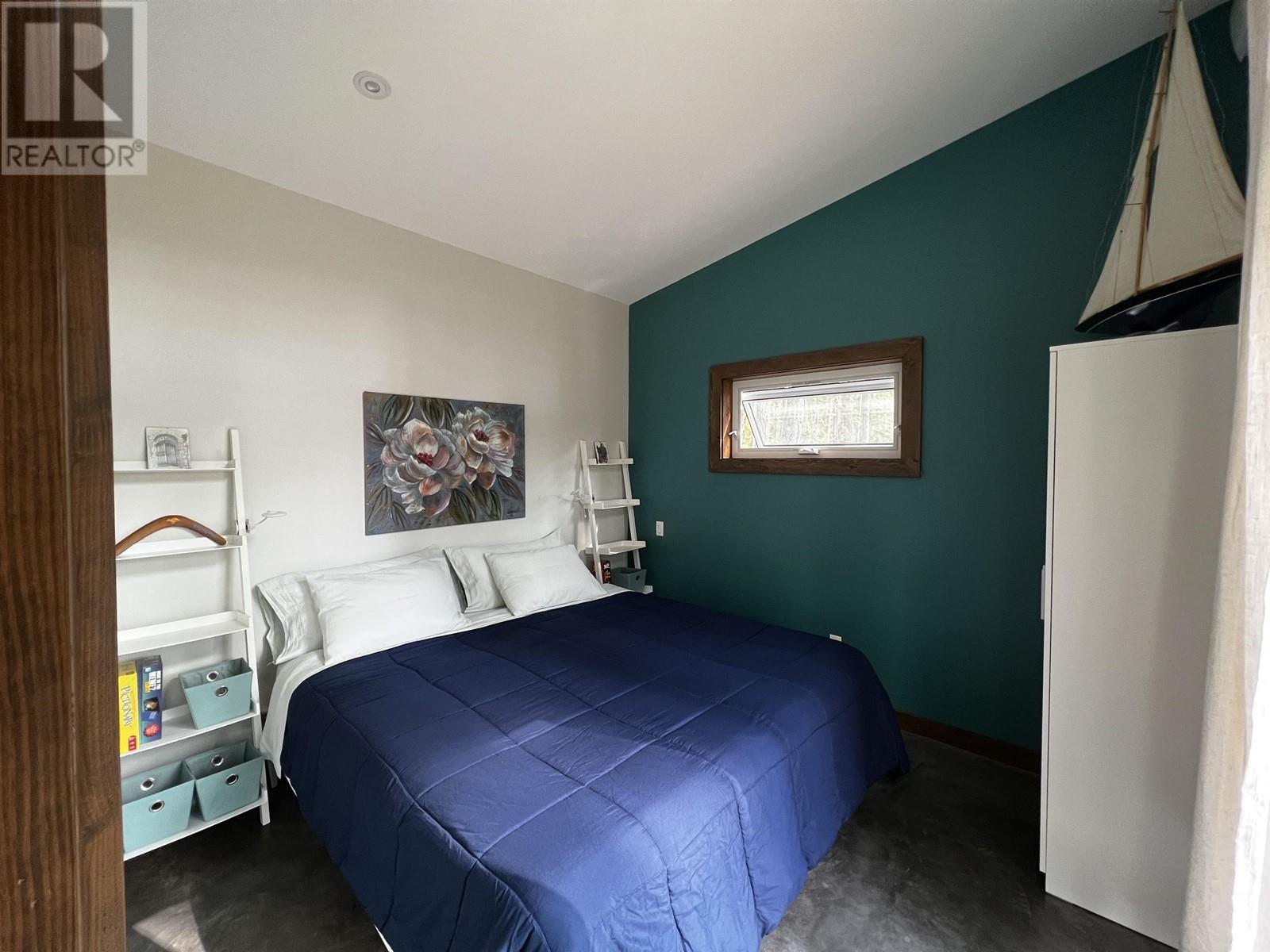 13104 Oyster Bay Road, Garden Bay, British Columbia  V0N 1S1 - Photo 16 - R2760030