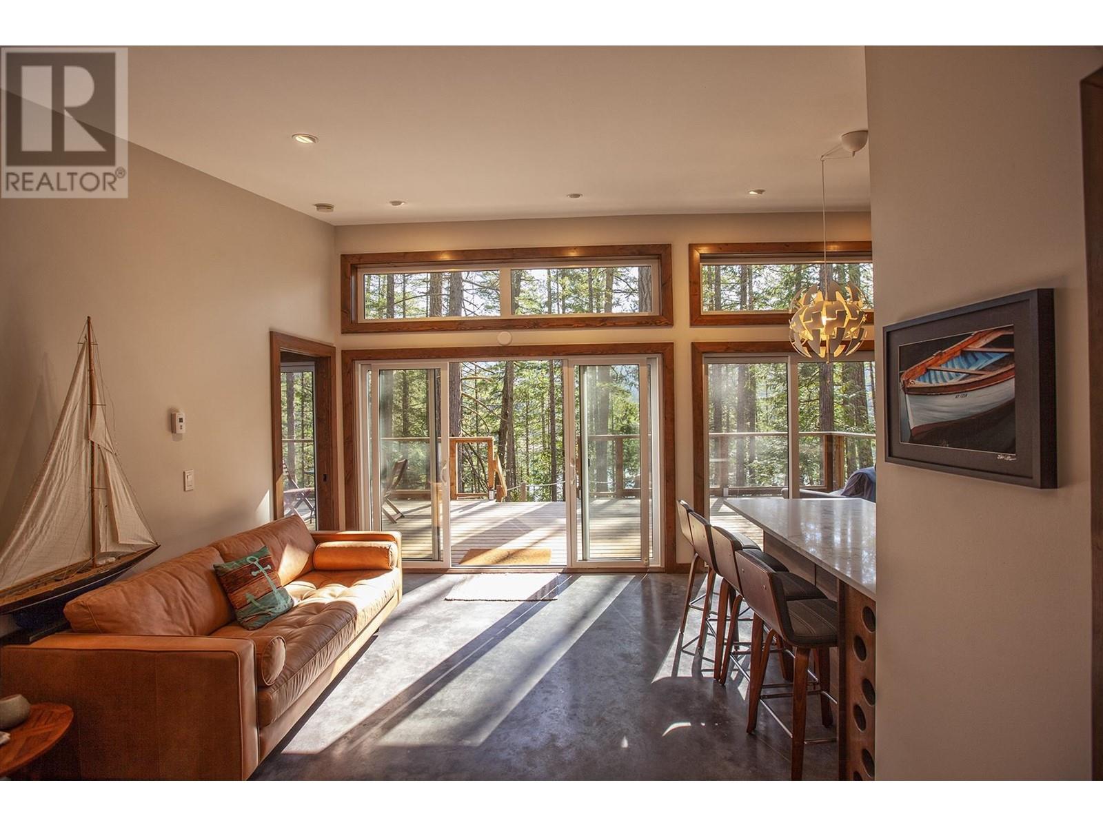 13104 Oyster Bay Road, Garden Bay, British Columbia  V0N 1S1 - Photo 10 - R2760030