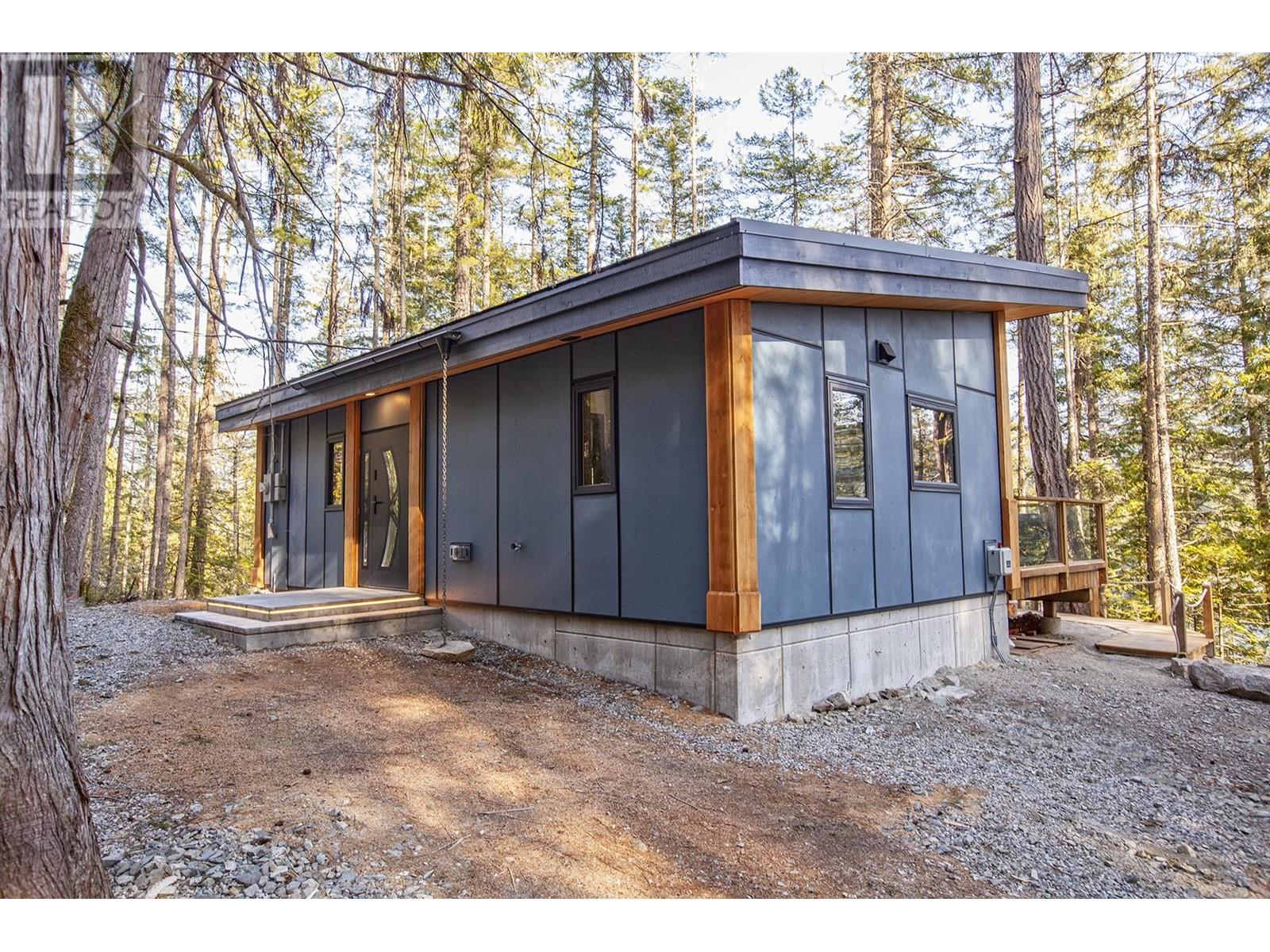 13104 Oyster Bay Road, Garden Bay, British Columbia  V0N 1S1 - Photo 21 - R2760030