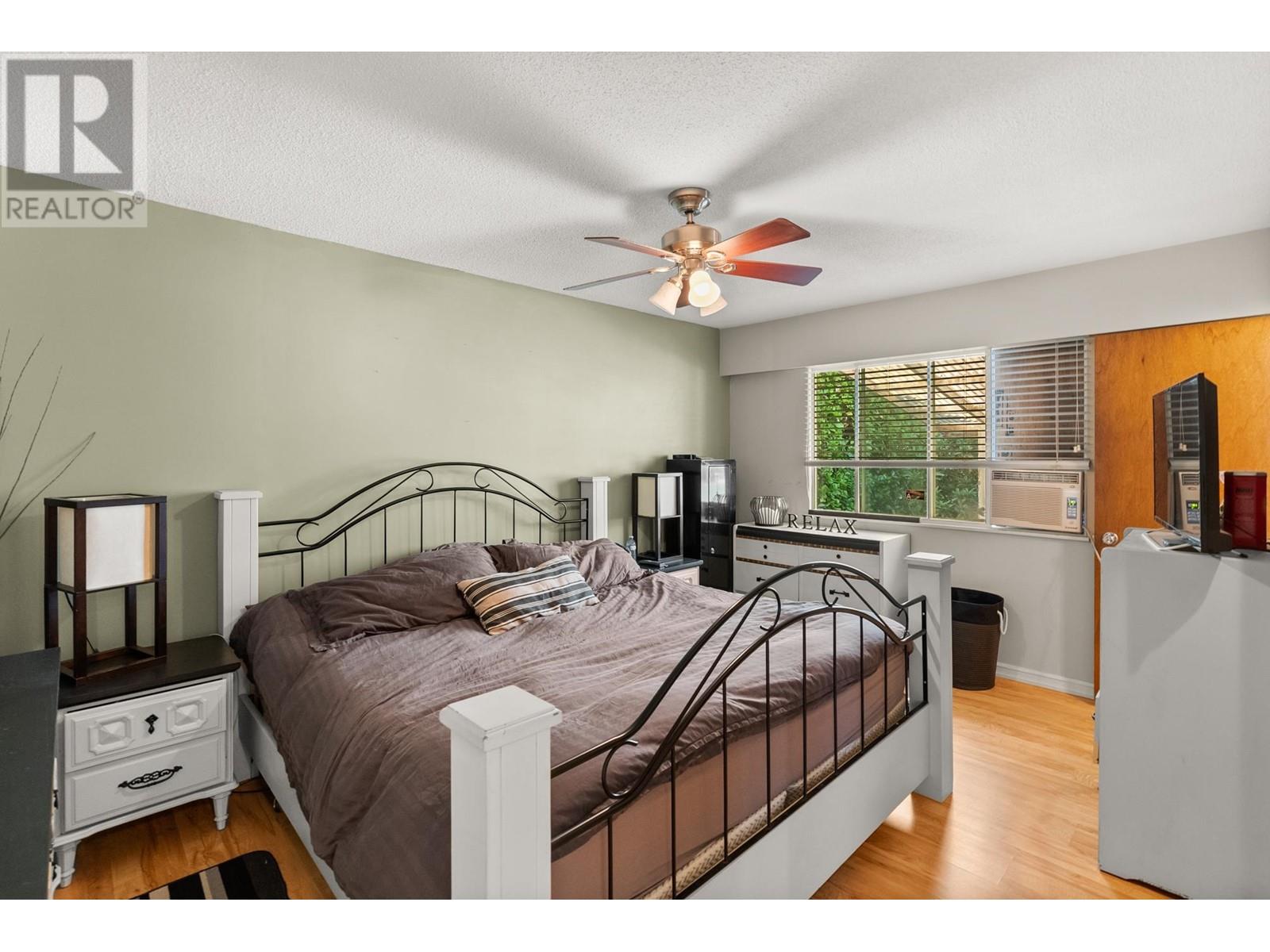 23679 Fern Crescent, Maple Ridge, British Columbia  V4R 2S9 - Photo 16 - R2815992