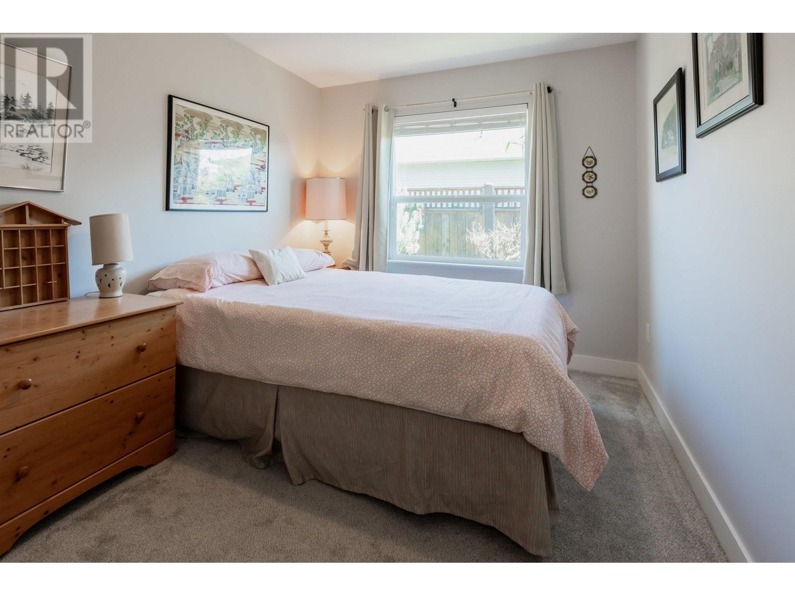 5688 Louise Way, Sechelt, British Columbia  V7Z 0N5 - Photo 11 - R2817940