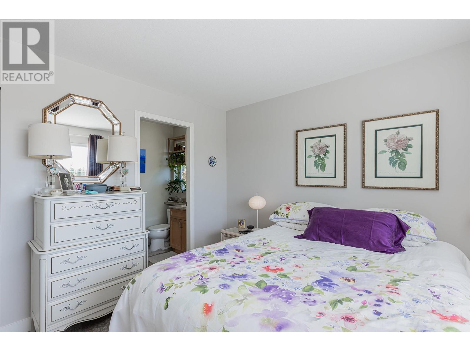 5688 Louise Way, Sechelt, British Columbia  V7Z 0N5 - Photo 16 - R2817940