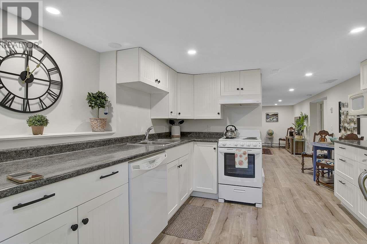 2329 Western Avenue, North Vancouver, British Columbia  V7M 2L4 - Photo 25 - R2803446