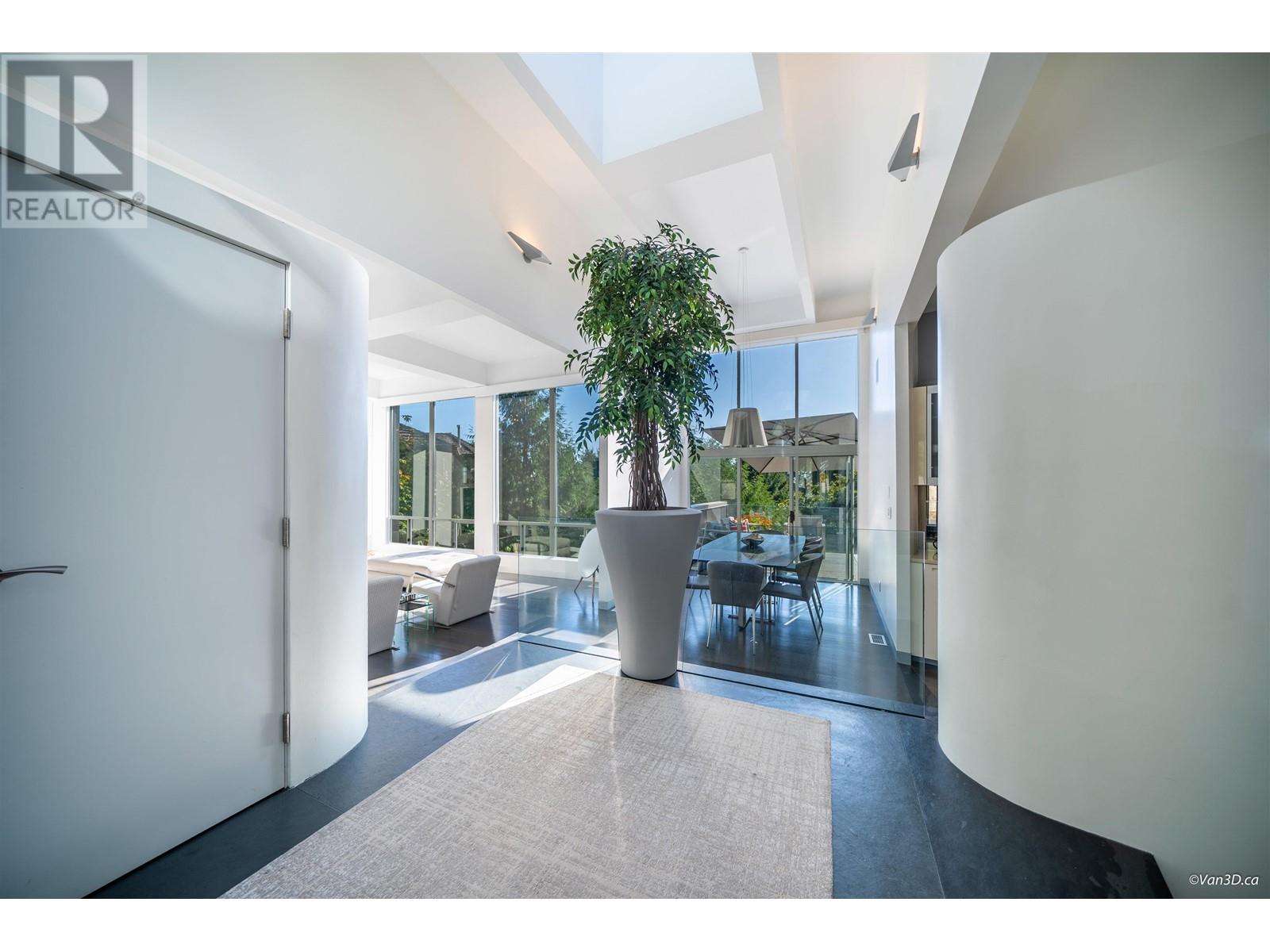 4345 Rockridge Road, West Vancouver, British Columbia  V7W 1A6 - Photo 1 - R2817272