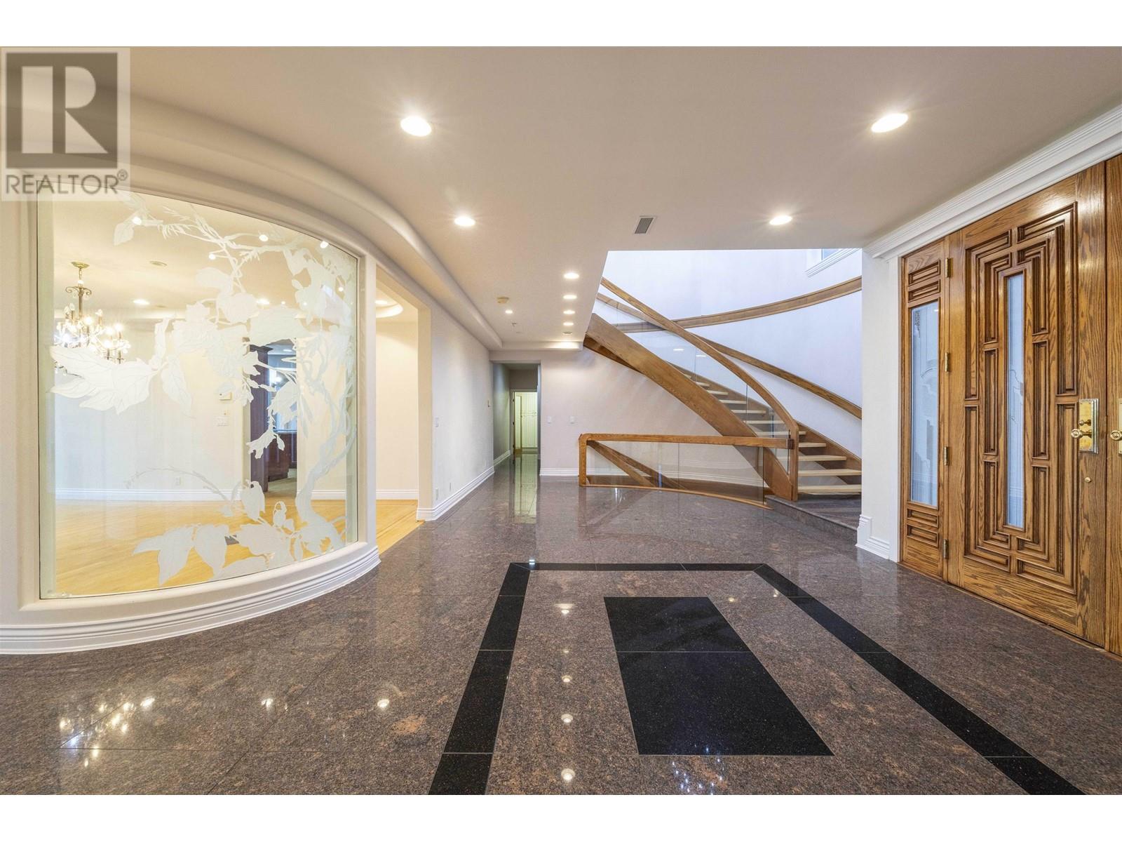 888 Sentinel Drive, West Vancouver, British Columbia  V7T 1T2 - Photo 9 - R2818233