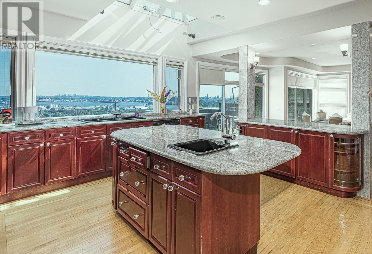 888 Sentinel Drive, West Vancouver, British Columbia  V7T 1T2 - Photo 24 - R2818233