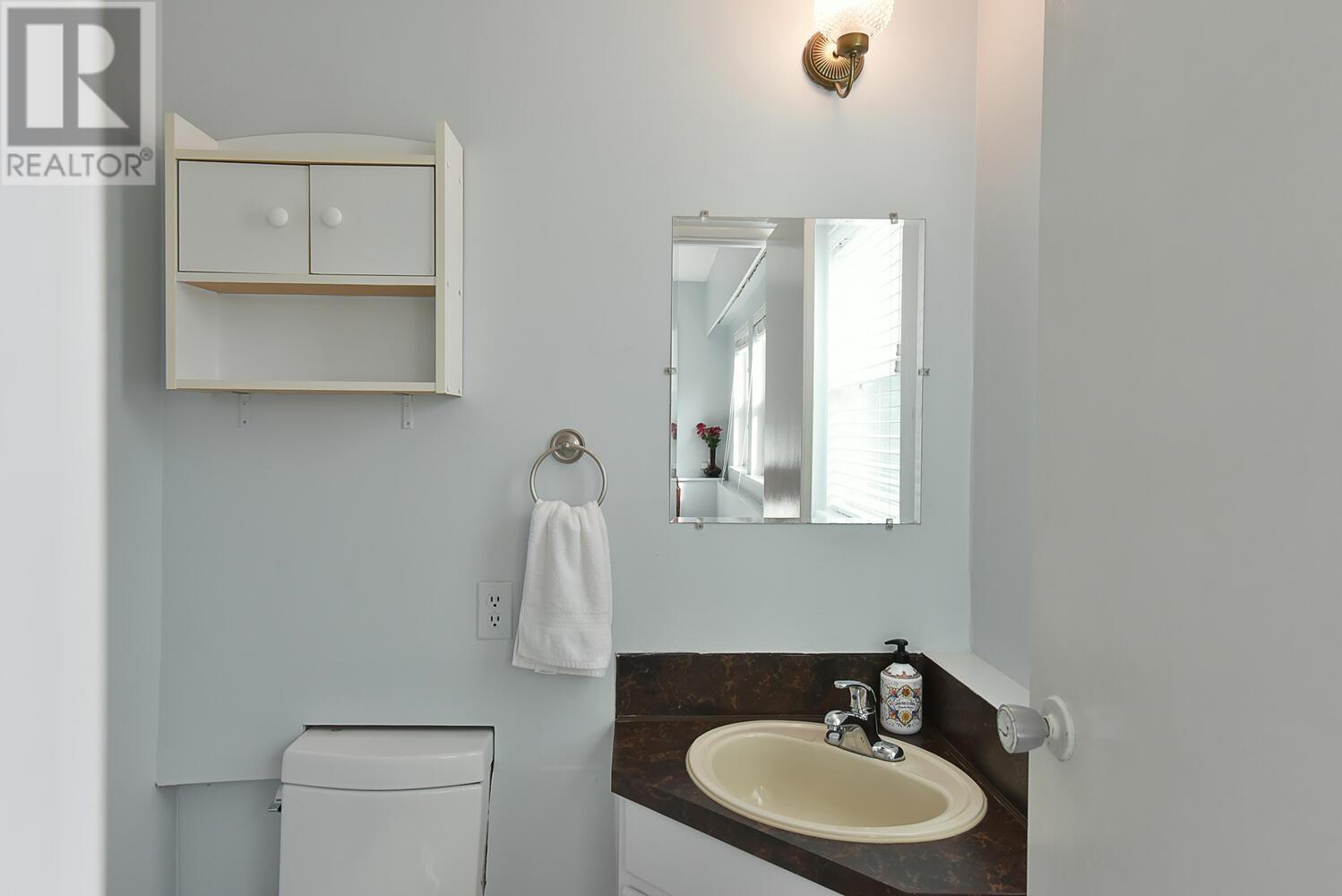 6488 Norvan Road, Sechelt, British Columbia  V7Z 0S6 - Photo 23 - R2818391