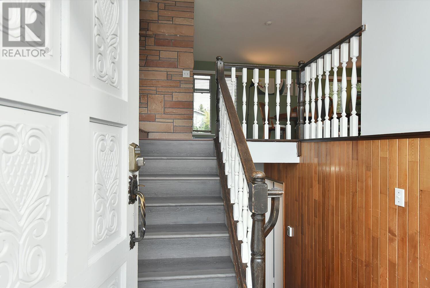 6488 Norvan Road, Sechelt, British Columbia  V7Z 0S6 - Photo 4 - R2818391