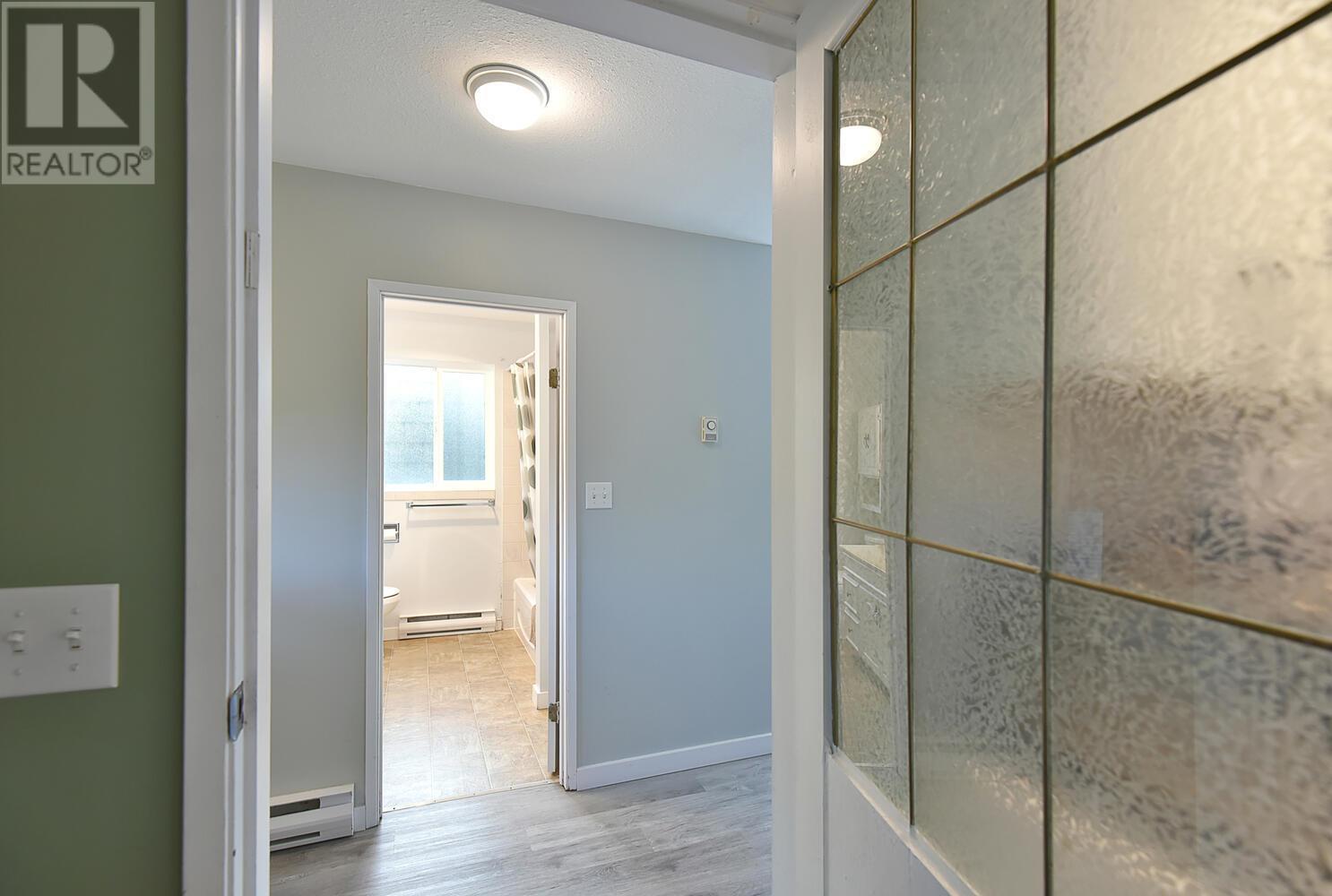 6488 Norvan Road, Sechelt, British Columbia  V7Z 0S6 - Photo 16 - R2818391
