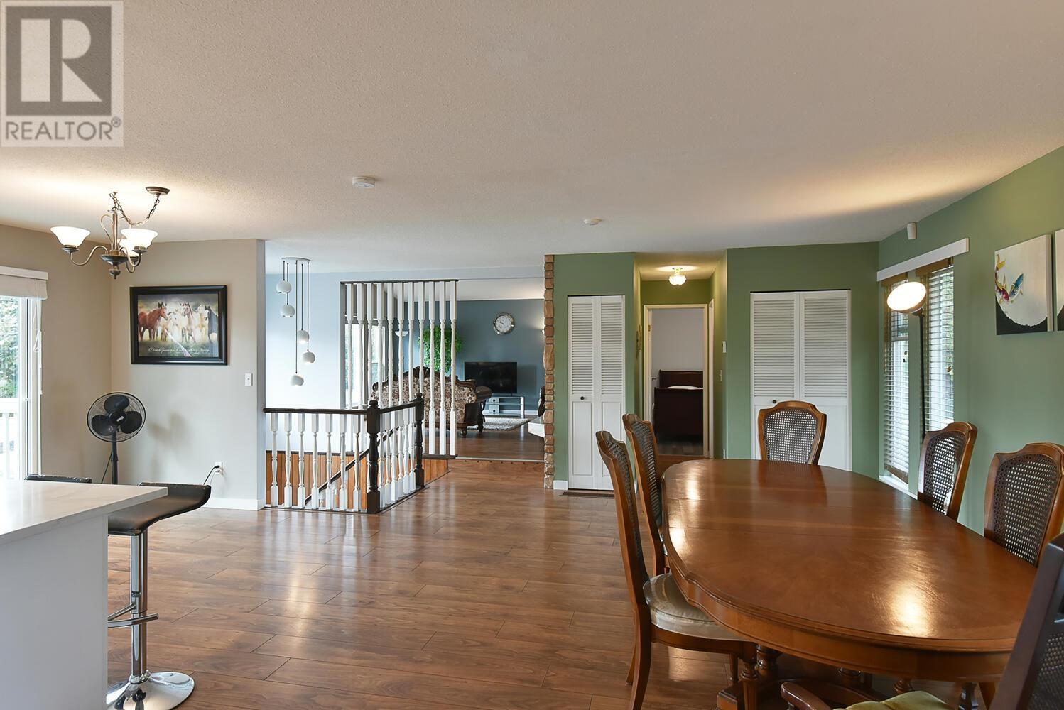 6488 Norvan Road, Sechelt, British Columbia  V7Z 0S6 - Photo 13 - R2818391