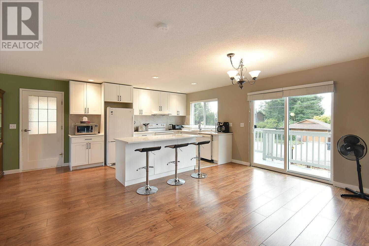 6488 Norvan Road, Sechelt, British Columbia  V7Z 0S6 - Photo 8 - R2818391