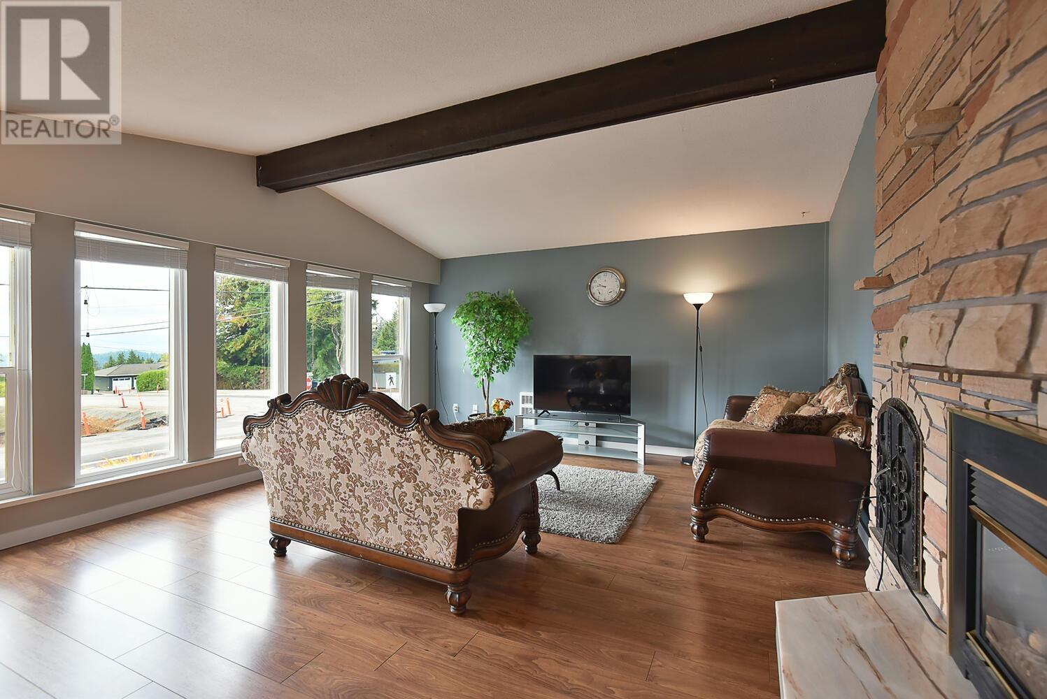 6488 Norvan Road, Sechelt, British Columbia  V7Z 0S6 - Photo 5 - R2818391