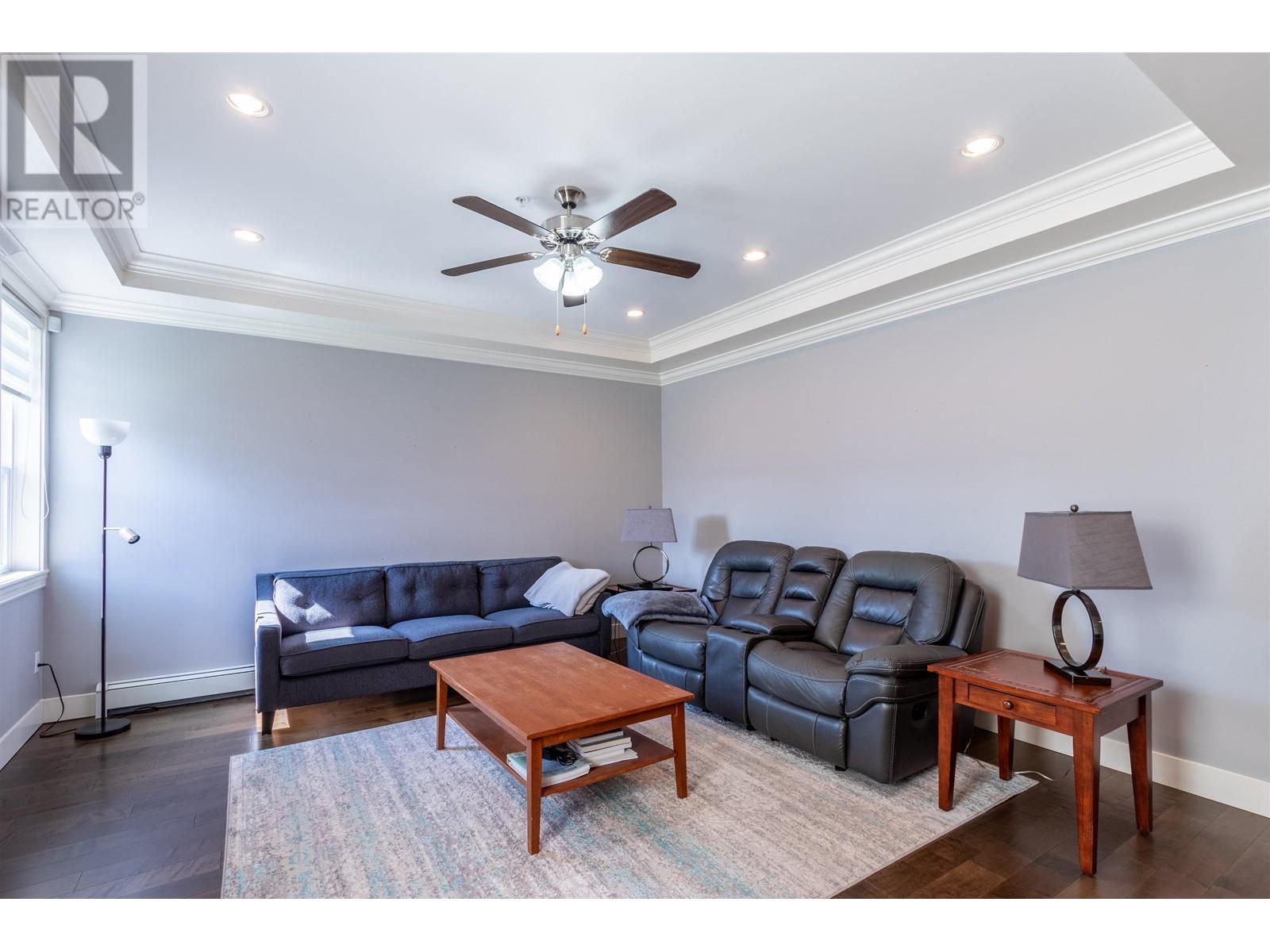 18976 Advent Road, Pitt Meadows, British Columbia  V3Y 2G4 - Photo 4 - R2818616