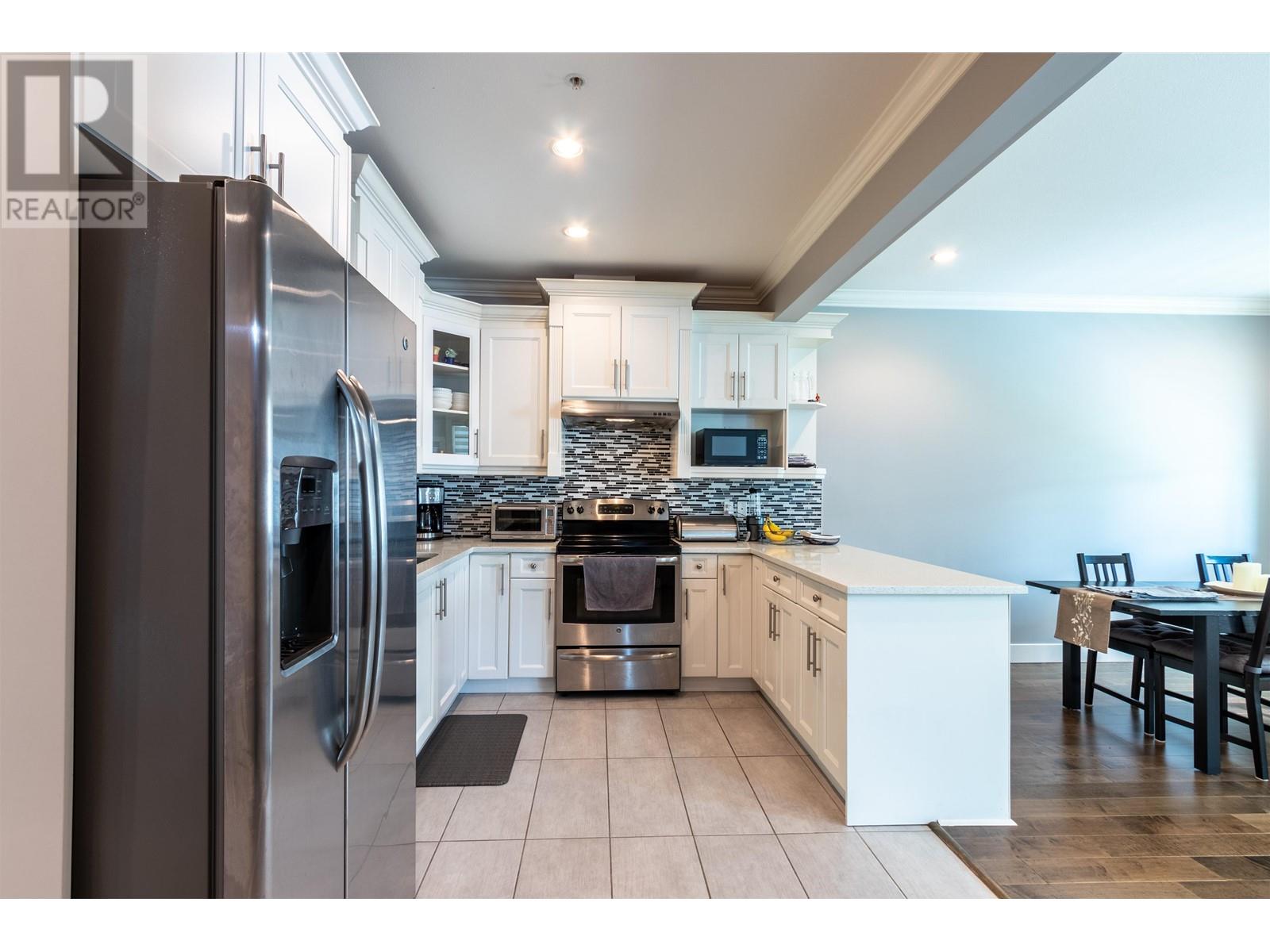 18976 Advent Road, Pitt Meadows, British Columbia  V3Y 2G4 - Photo 6 - R2818616