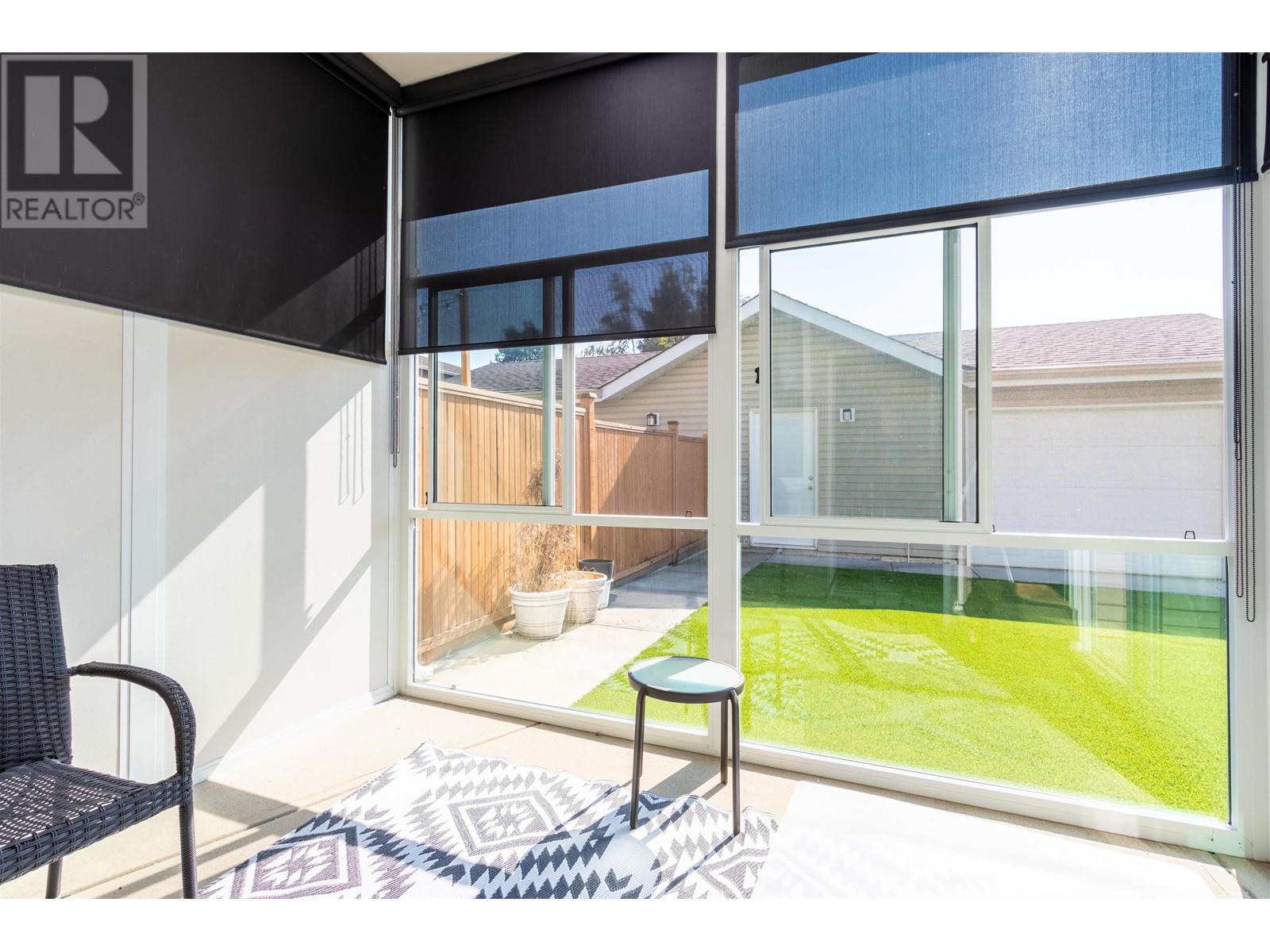 18976 Advent Road, Pitt Meadows, British Columbia  V3Y 2G4 - Photo 25 - R2818616