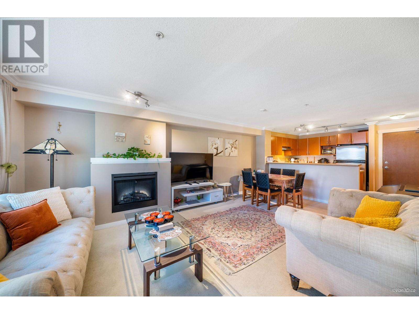 210 4723 Dawson Street, Burnaby, British Columbia  V5C 0A7 - Photo 3 - R2811008