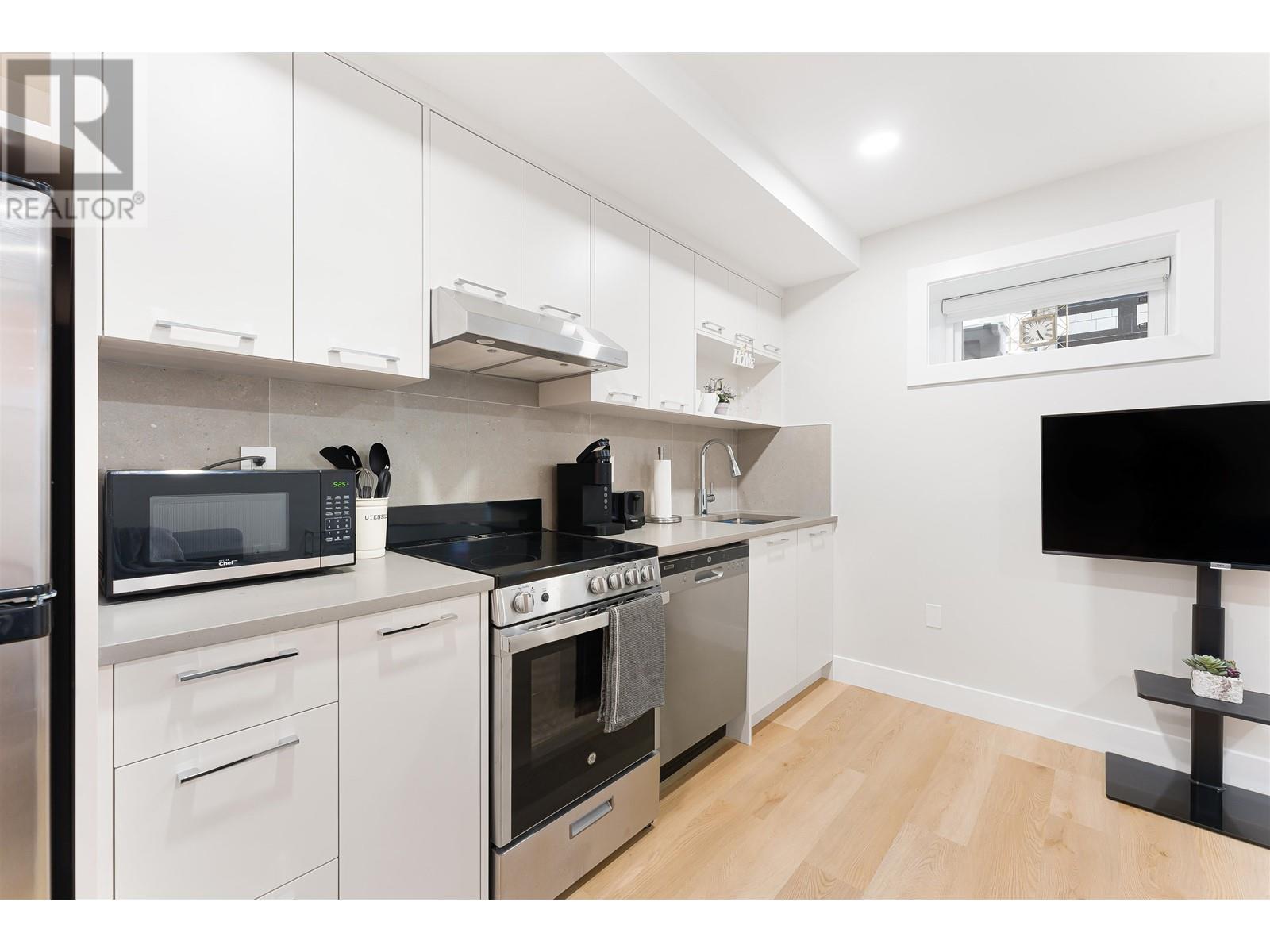 4246 E Victoria Drive, Vancouver, British Columbia  V5N 4N4 - Photo 19 - R2818302