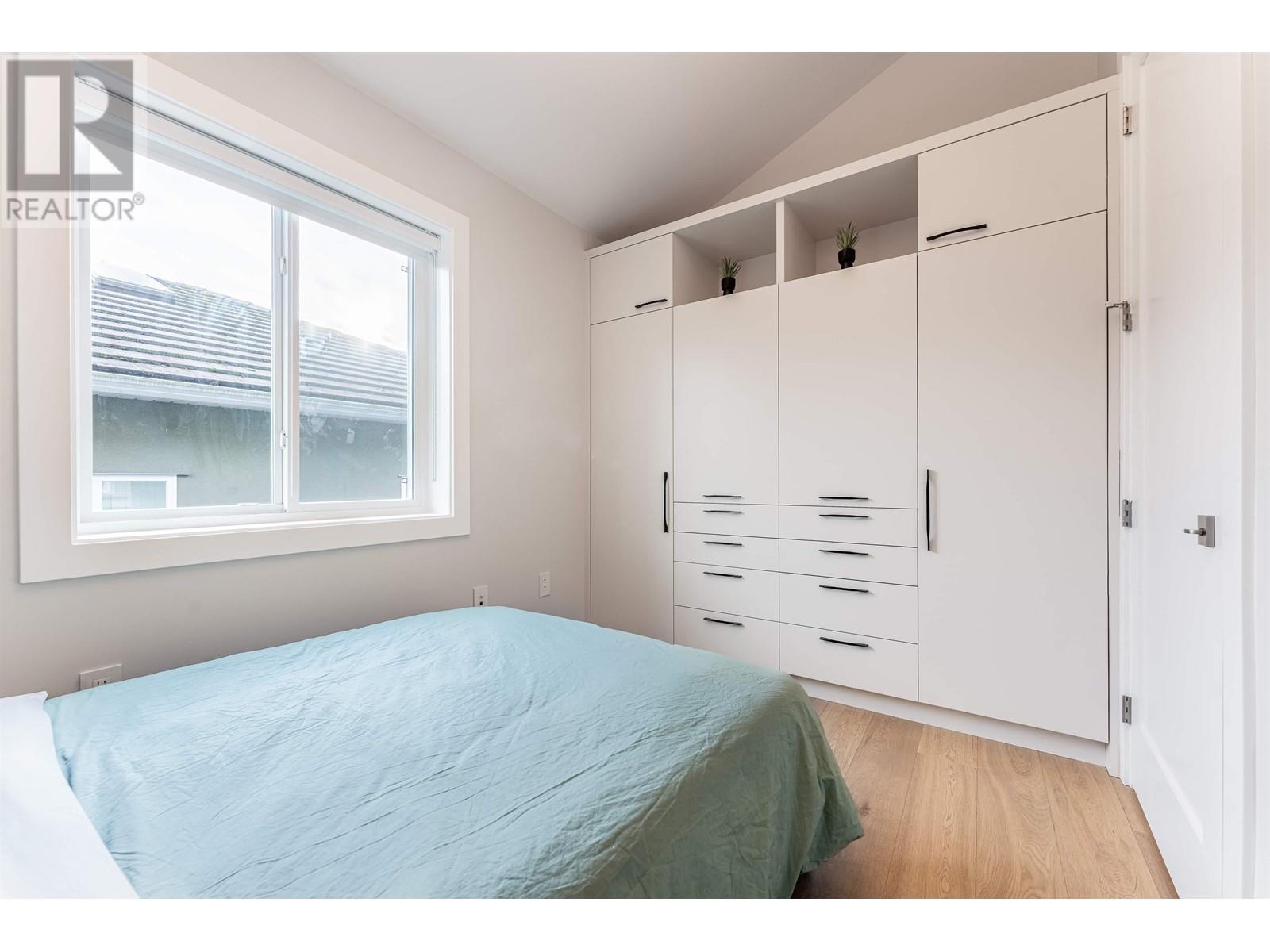 4246 E Victoria Drive, Vancouver, British Columbia  V5N 4N4 - Photo 14 - R2818302