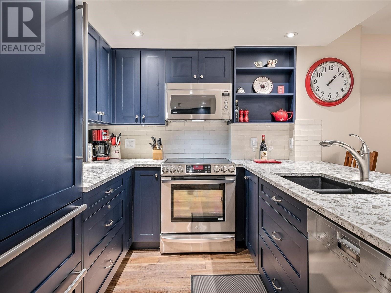 203 4910 Spearhead Place, Whistler, British Columbia  V0N 1B4 - Photo 13 - R2818665