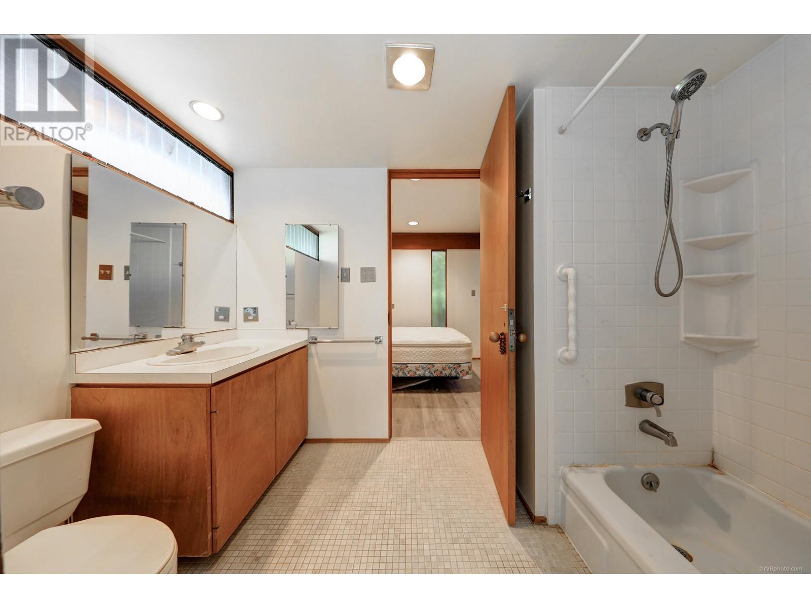 7651 Sunnymede Crescent, Richmond, British Columbia  V6Y 1H3 - Photo 34 - R2817002