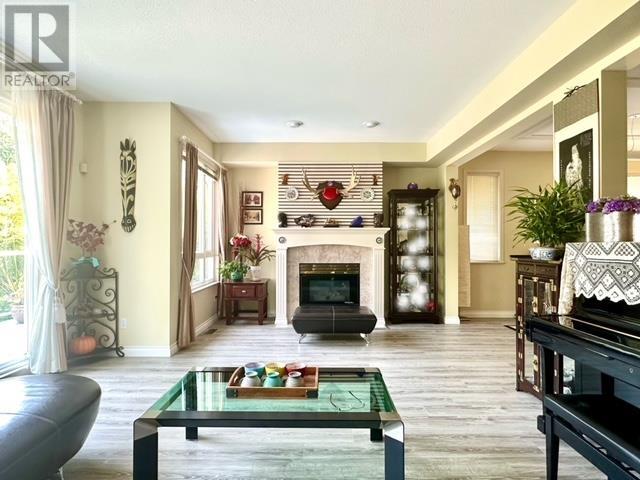 12 5237 Oakmount Crescent, Burnaby, British Columbia  V5H 4S6 - Photo 3 - R2811197