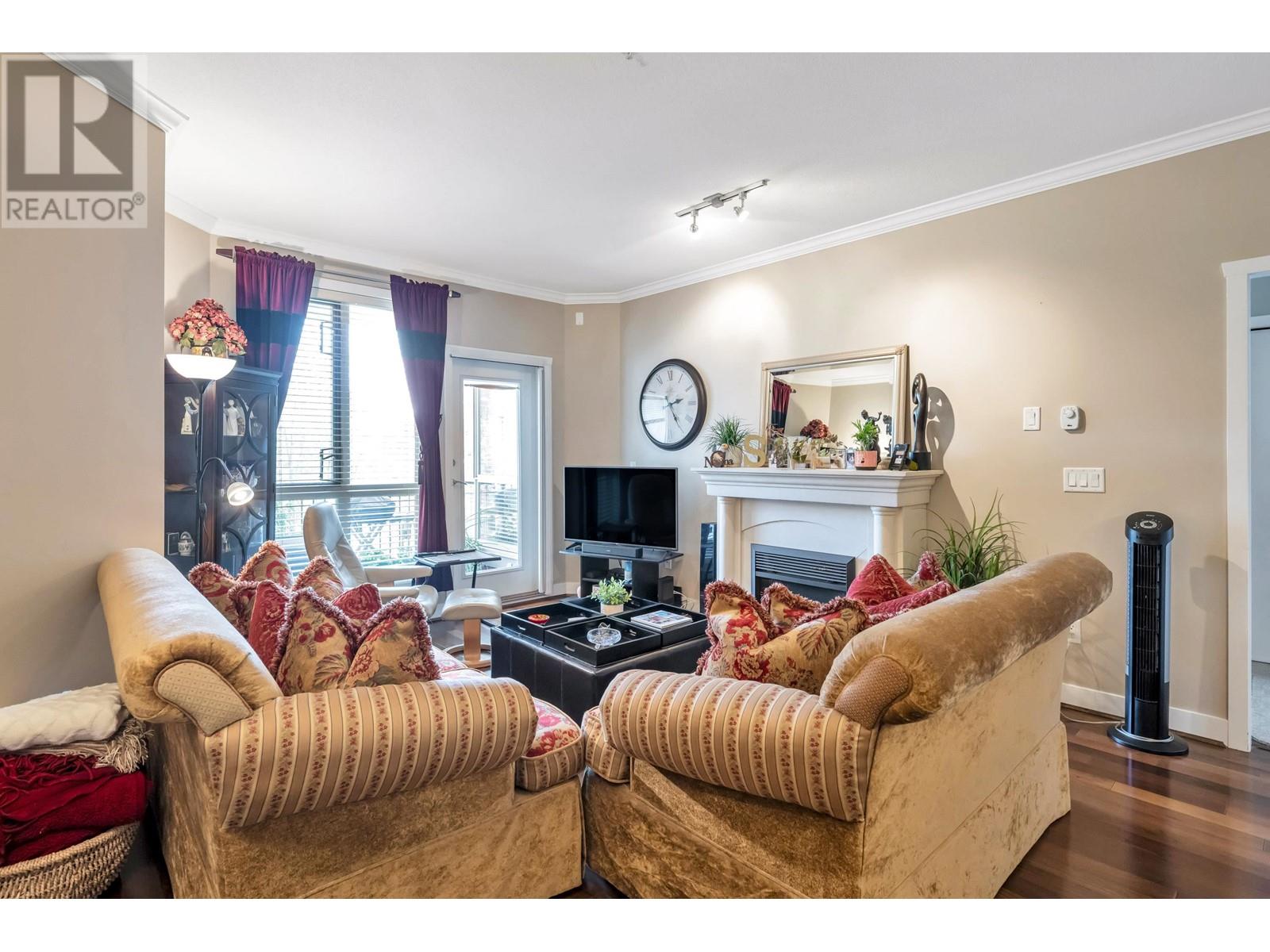 319 2628 Maple Street, Port Coquitlam, British Columbia  V3C 0E2 - Photo 4 - R2818689