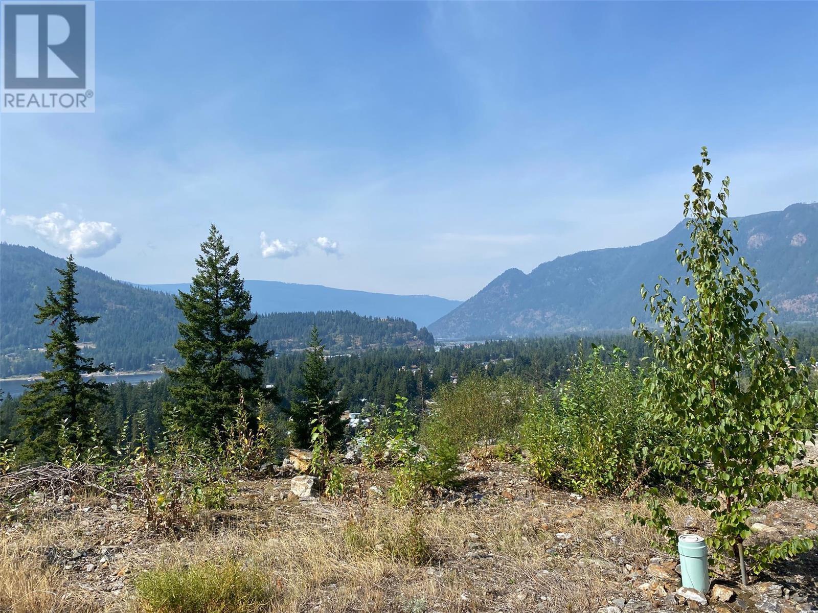 282 Bayview Drive Sicamous