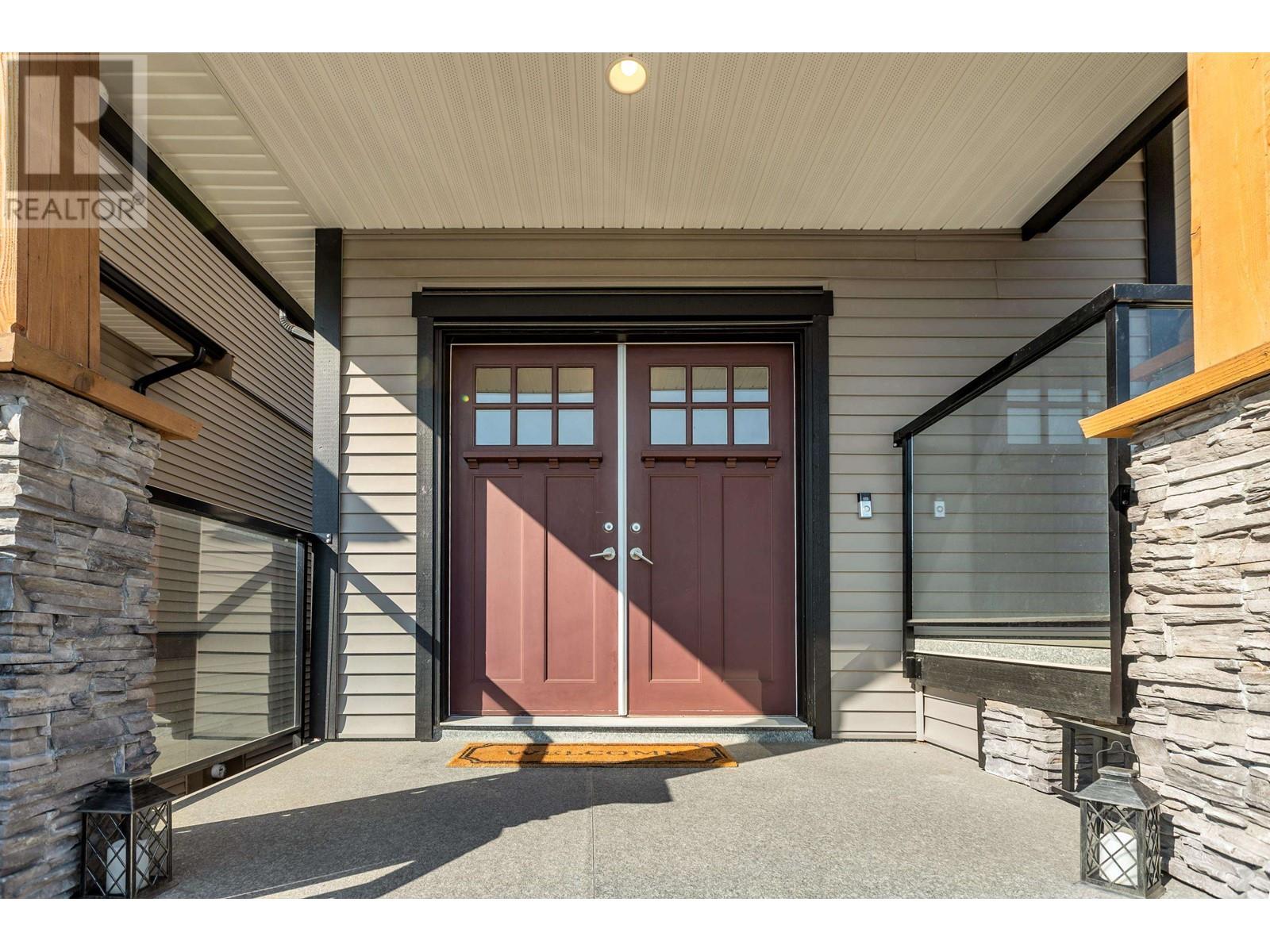 22833 Gilbert Drive, Maple Ridge, British Columbia  V4R 0G4 - Photo 2 - R2818368