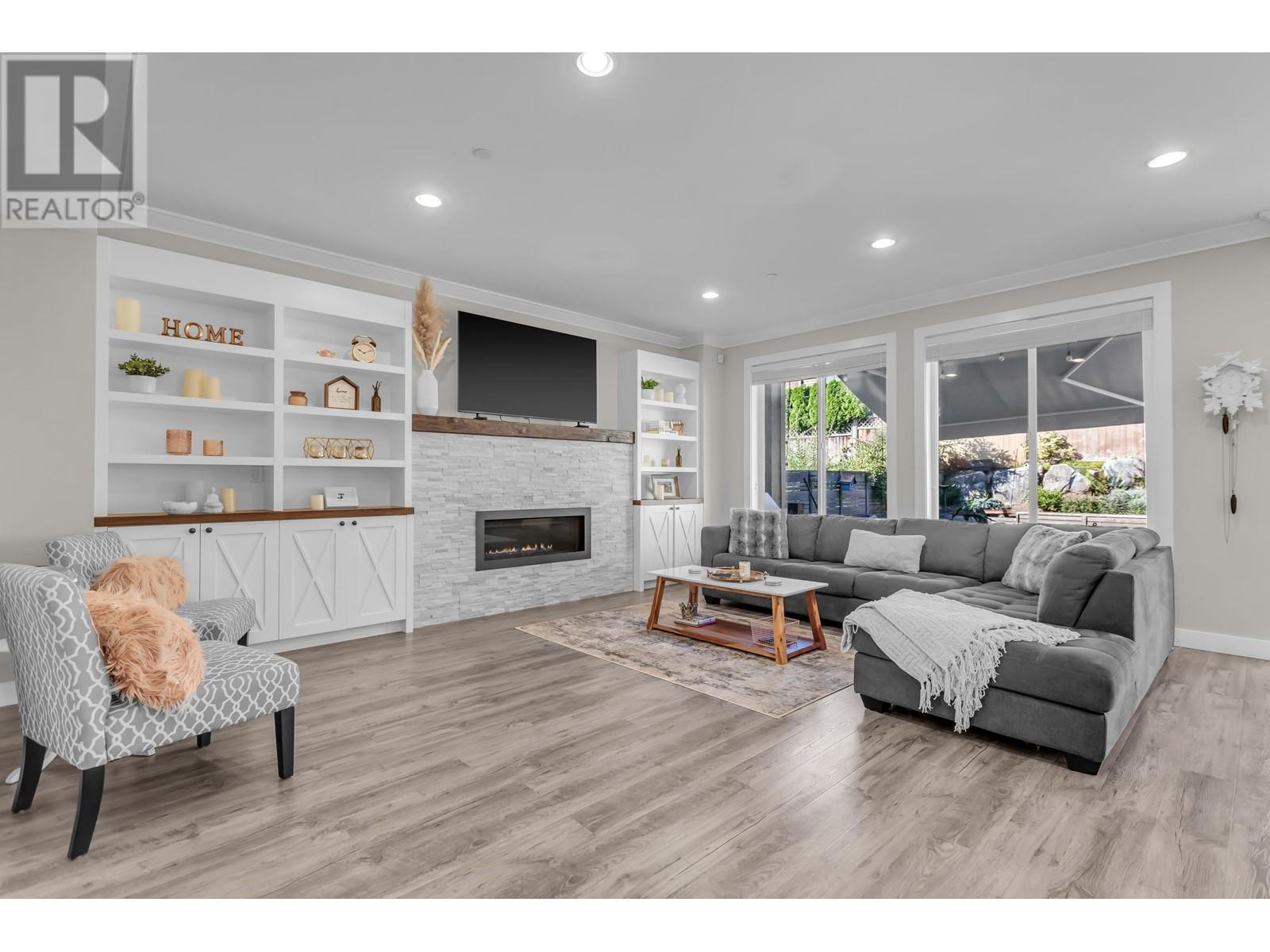 22833 Gilbert Drive, Maple Ridge, British Columbia  V4R 0G4 - Photo 4 - R2818368