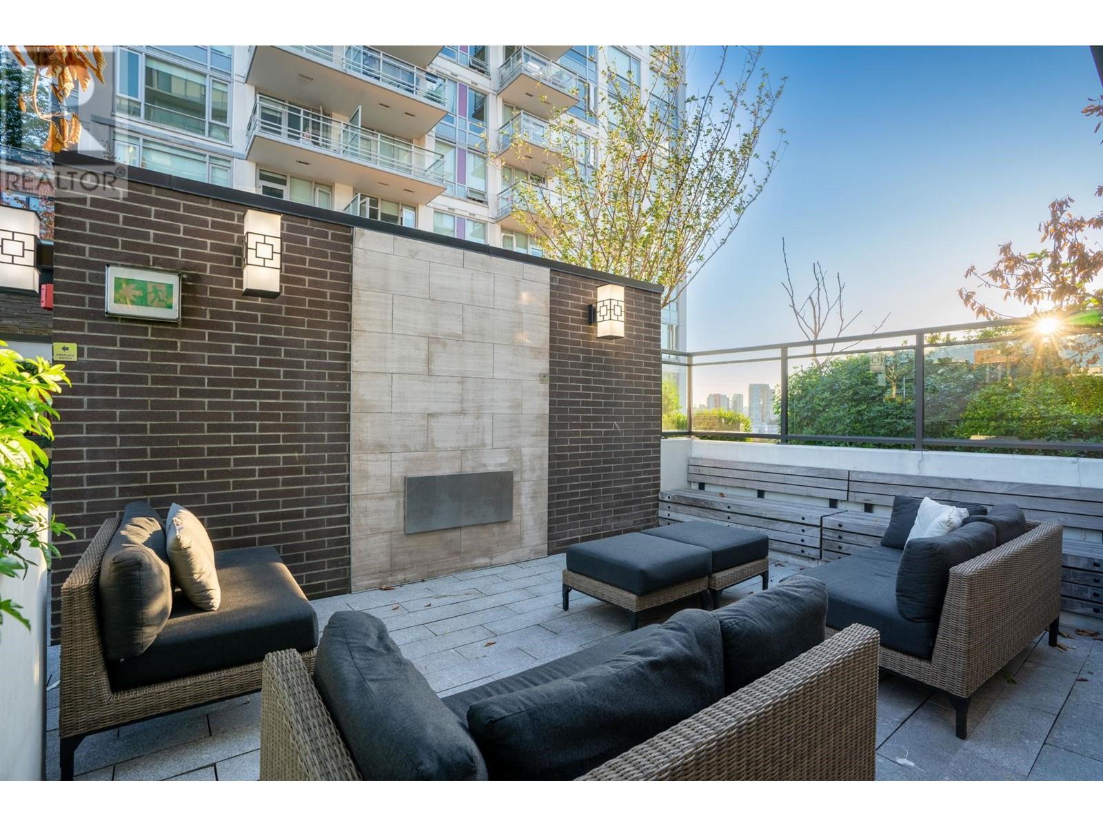 1006 188 Keefer Street, Vancouver, British Columbia  V6A 0E3 - Photo 5 - R2818733