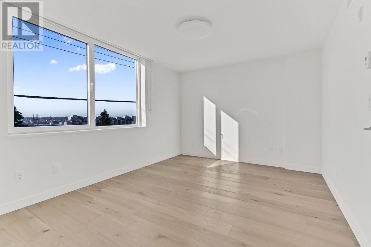 122 649 E 3rd Street, North Vancouver, British Columbia  V7L 1G6 - Photo 13 - R2818739