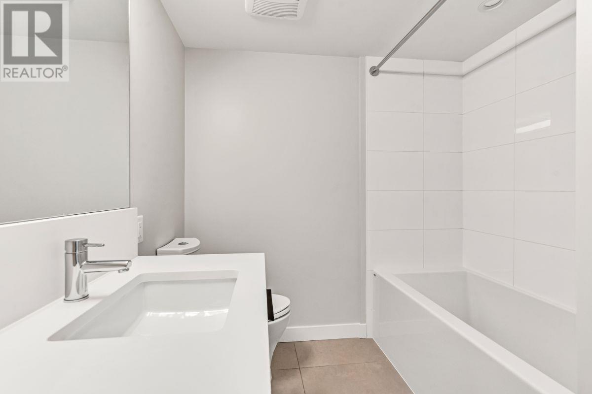122 649 E 3rd Street, North Vancouver, British Columbia  V7L 1G6 - Photo 15 - R2818739