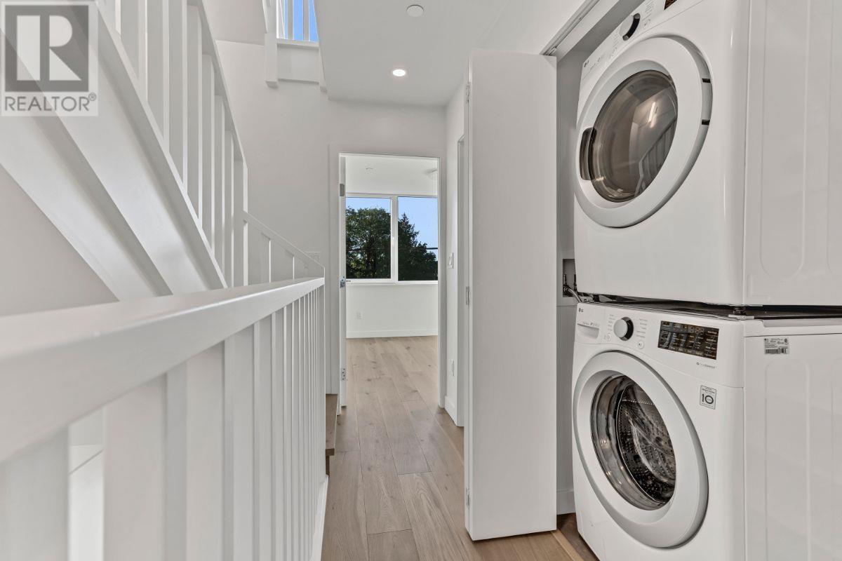 122 649 E 3rd Street, North Vancouver, British Columbia  V7L 1G6 - Photo 16 - R2818739