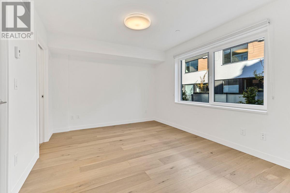 122 649 E 3rd Street, North Vancouver, British Columbia  V7L 1G6 - Photo 17 - R2818739