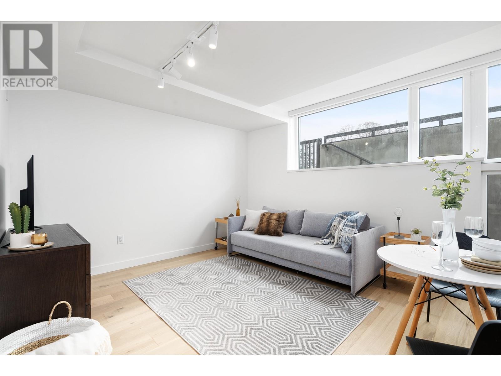 122 649 E 3rd Street, North Vancouver, British Columbia  V7L 1G6 - Photo 31 - R2818739